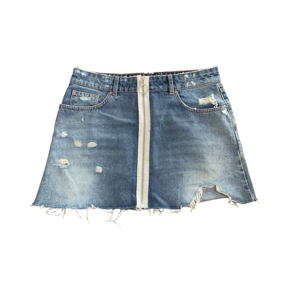Zara Dresses & Skirts - Zara Trafaluc Mini Medium Wash Denim Skirt